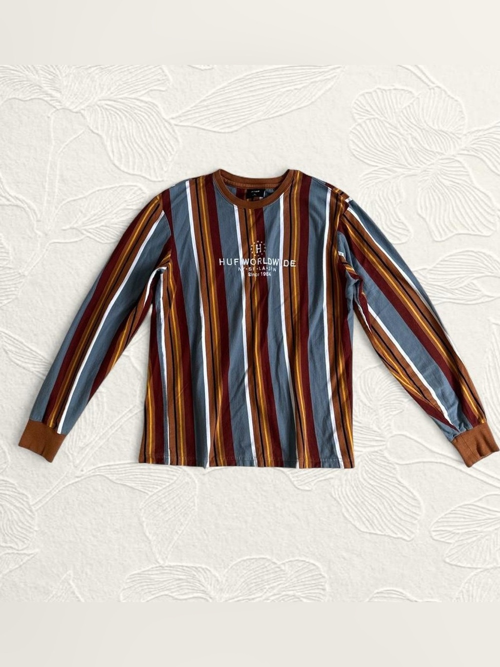 HUF worldwide long sleeve shirt size S 100% cotton